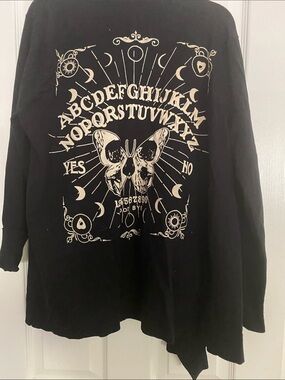 Hot Topic Black Long Sleeve Ouija Skull Graphic Sweater